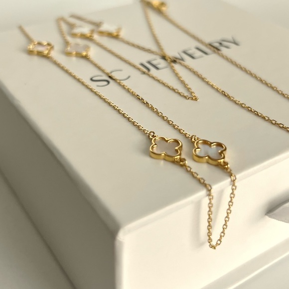 Rachel Zoe Clover Necklace Mother of Pearl Clover 7 Motif Double Sided - Picture 10 of 10